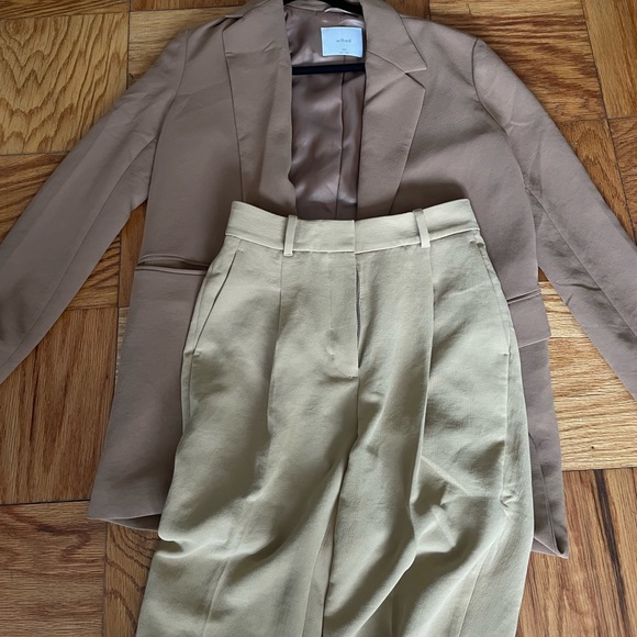 Aritzia Wilfred Cherrelle Blazer - Picture 9 of 11